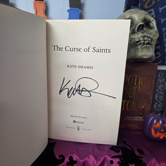 The Curse Of Saints by Kate Dramis Fairyloot Exclusive Special Edition - Picture 7 of 9